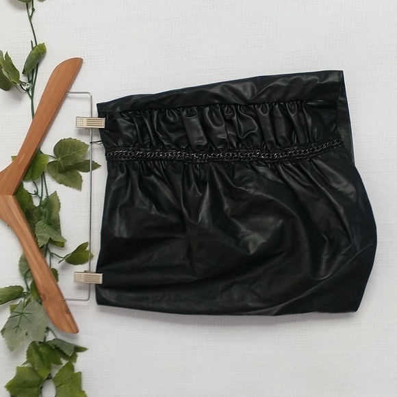 ZARA Faux Black Leather Chain Mini Skirt Size Small - Picture 3 of 8